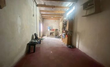 VENTA CASA PATIO, JARDIN,PARRILLA EN EZEIZA