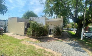 VENTA CASA PATIO, JARDIN,PARRILLA EN EZEIZA