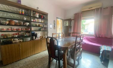 VENTA CASA PATIO, JARDIN,PARRILLA EN EZEIZA