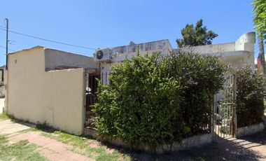 VENTA CASA PATIO, JARDIN,PARRILLA EN EZEIZA