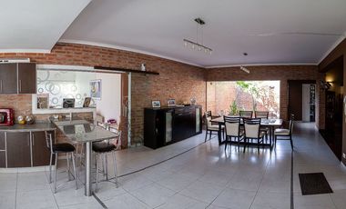 VENTA CASA DE CATEGORIA - COLASTINÉ NORTE