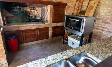 VENTA CASA DE CATEGORIA - COLASTINÉ NORTE