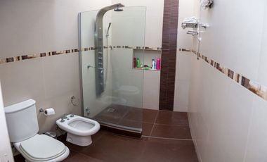 VENTA CASA DE CATEGORIA - COLASTINÉ NORTE