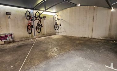 Espect Triplex 5 amb,quincho,terraza-2 coch-Categ