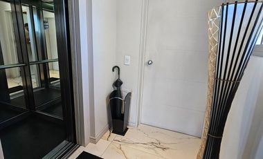 Espect Triplex 5 amb,quincho,terraza-2 coch-Categ