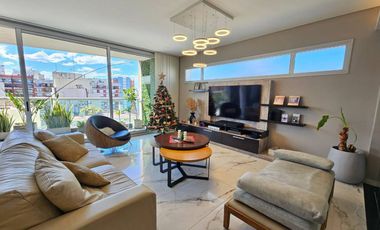 Espect Triplex 5 amb,quincho,terraza-2 coch-Categ