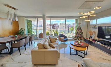 Espect Triplex 5 amb,quincho,terraza-2 coch-Categ