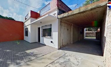 VENTA CASA 3 AMB FLORENCIO VARELA PARQUE Y COCHERA
