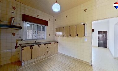 VENTA CASA 3 AMB FLORENCIO VARELA PARQUE Y COCHERA