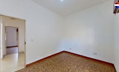 VENTA CASA 3 AMB FLORENCIO VARELA PARQUE Y COCHERA
