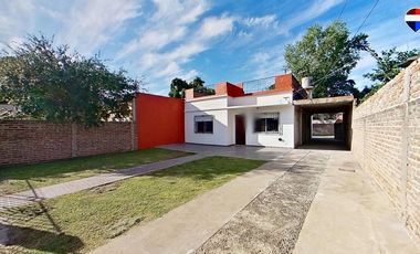 VENTA CASA 3 AMB FLORENCIO VARELA PARQUE Y COCHERA