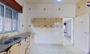 VENTA CASA 3 AMB FLORENCIO VARELA PARQUE Y COCHERA