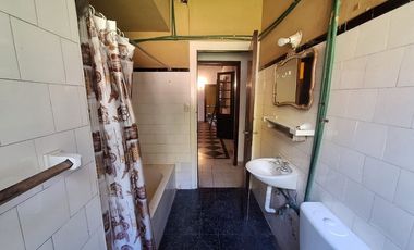 CASA 3 AMB, EN VENTA EN BERAZATEGUI CON JARDIN