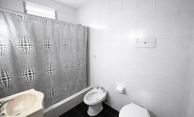 VENTA PH 3 AMB. CON PATIO Y COCHERA