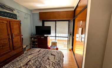 VENTA PH 3 AMB. CON PATIO Y COCHERA