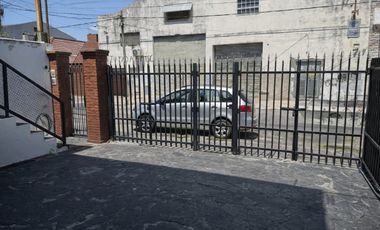 VENTA PH 3 AMB. CON PATIO Y COCHERA