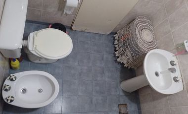 VENTA PH 2 AMBIENTES CON PATIO SARANDÍ AVELLANEDA