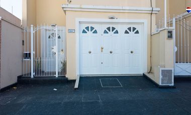 VENTA PH CON COCHERA-PATIO Y PARRILLA EN QUILMES