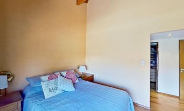 VENTA CASA 6 AMB V.DOMINICO CON PATIO Y GARAJE