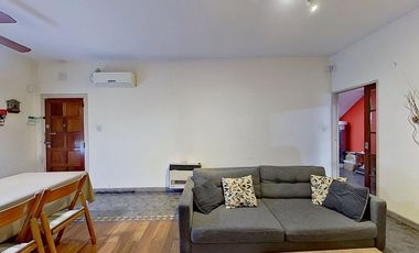 VENTA CASA 6 AMB V.DOMINICO CON PATIO Y GARAJE