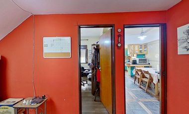 VENTA CASA 6 AMB V.DOMINICO CON PATIO Y GARAJE