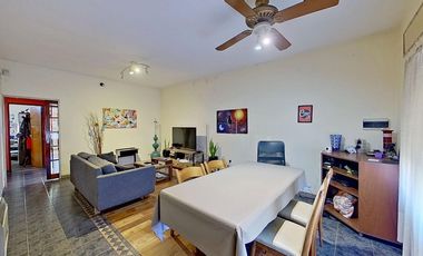 VENTA CASA 6 AMB V.DOMINICO CON PATIO Y GARAJE