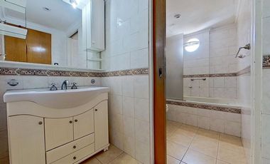 VENTA CASA 6 AMB V.DOMINICO CON PATIO Y GARAJE