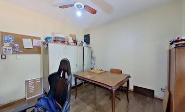 VENTA CASA 6 AMB V.DOMINICO CON PATIO Y GARAJE