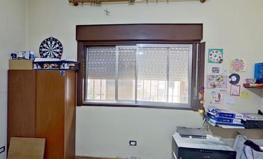 VENTA CASA 6 AMB V.DOMINICO CON PATIO Y GARAJE