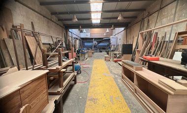 GALPON EN VENTA CON OFICINAS EN AVELLANEDA