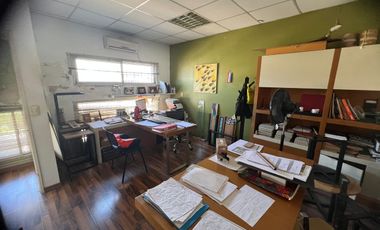 GALPON EN VENTA CON OFICINAS EN AVELLANEDA