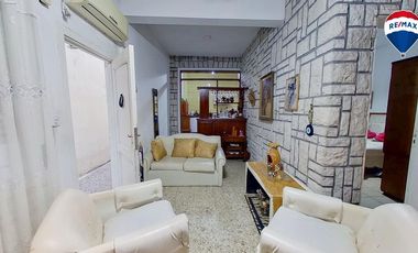 OPORTUNIDAD VENTA  3 DEPTOS POR PASILLO  DOMINICO