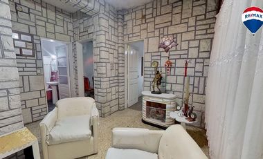 OPORTUNIDAD VENTA  3 DEPTOS POR PASILLO  DOMINICO