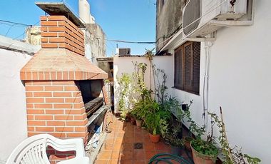 VENTA DPTO 4 AMB. CON PATIO. AVELLANEDA CENTRO