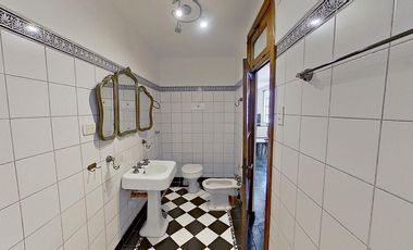 VENTA DPTO 4 AMB. CON PATIO. AVELLANEDA CENTRO