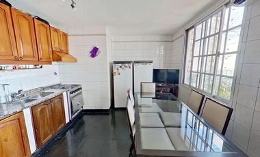 VENTA DPTO 4 AMB. CON PATIO. AVELLANEDA CENTRO