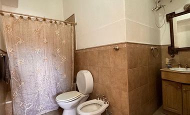 VENTA DPTO 4 AMB. CON PATIO. AVELLANEDA CENTRO