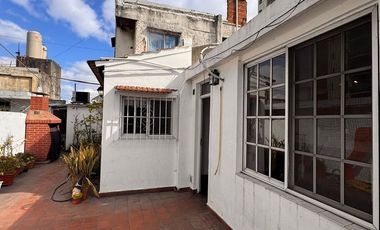 VENTA DPTO 4 AMB. CON PATIO. AVELLANEDA CENTRO