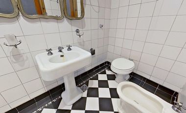 VENTA DPTO 4 AMB. CON PATIO. AVELLANEDA CENTRO