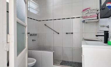 VENTA CASA 2 FAMILIAS GERLI AVELLANEDA