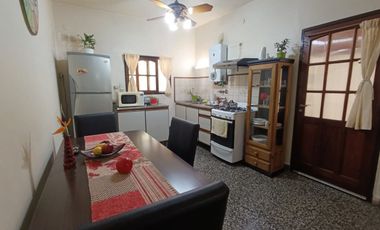 VENTA CASA 4 AMB GRAN PARQUE GARAJE ZARATE AP CRED