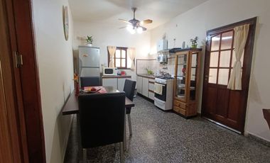 VENTA CASA 4 AMB GRAN PARQUE GARAJE ZARATE AP CRED