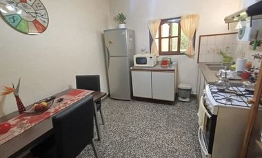 VENTA CASA 4 AMB GRAN PARQUE GARAJE ZARATE AP CRED
