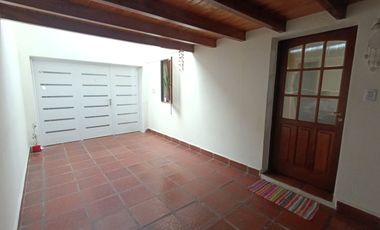 VENTA CASA 4 AMB GRAN PARQUE GARAJE ZARATE AP CRED