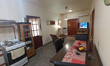 VENTA CASA 4 AMB GRAN PARQUE GARAJE ZARATE AP CRED