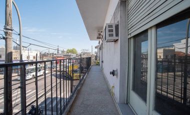 VENTA DEPARTAMENTO 3 AMBIENTES FRENTE SAN MARTÍN