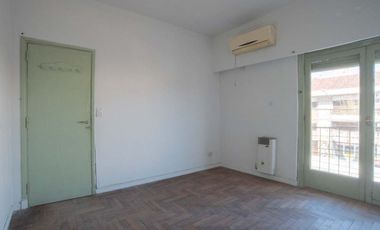 VENTA DEPARTAMENTO 3 AMBIENTES FRENTE SAN MARTÍN