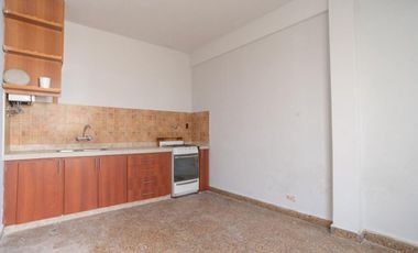 VENTA DEPARTAMENTO 3 AMBIENTES FRENTE SAN MARTÍN