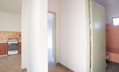 VENTA DEPARTAMENTO 3 AMBIENTES FRENTE SAN MARTÍN