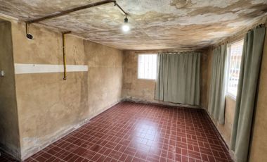CASA CON 2 VIVIENDAS EN VENTA EN B° LOS IMIGRANTES